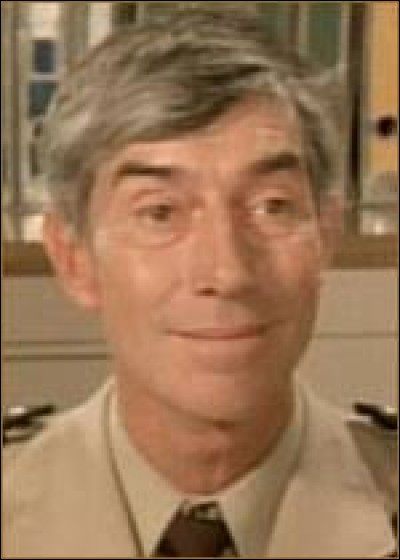 Quel est le prénom du gendarme Taupin, joué par Jean-Pierre Rambal dans "Le gendarme et les extra-terrestres" ?