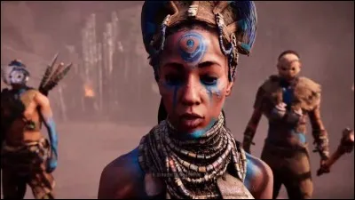 Comment s'appelle la chef de Ceux-du-Soleil ?