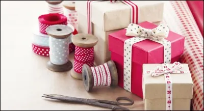 On offre des cadeaux à nos proches principalement lors de cette fête.