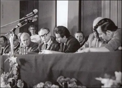 C'est l'année des accords de Gdansk, signés entre le syndicat Solidarnosc et le gouvernement polonais; c'est aussi l'année de naissance de Vénus Williams. De quelle année s'agit-il ?