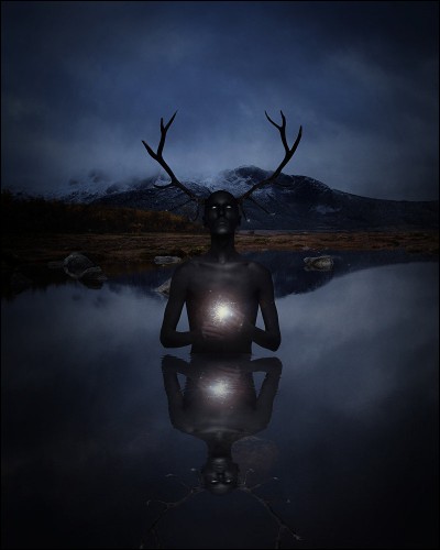 Quelle est cette créature habitant les rivières, les étangs et les lacs dans la mythologie norvégienne ?
