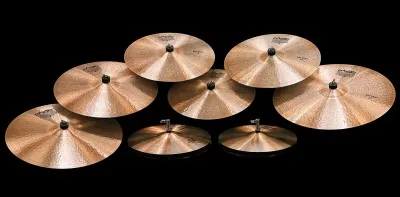 Quels sont les 2 types de cymbales de base ?