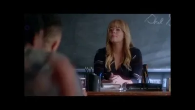 Que dit Addison à Alison quand elle pose une question en cours ?