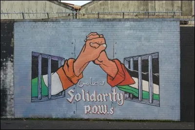 Quel groupe a chanté ''Belfast'' en 1977 ?