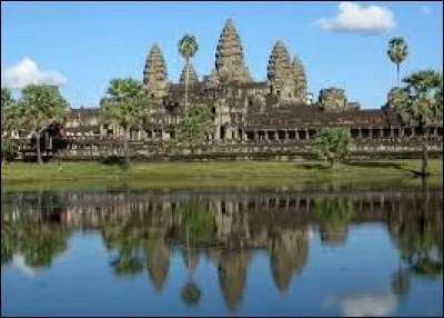 Où se situe le site d'Angkor ?