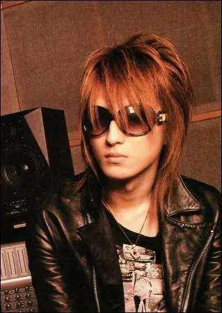 Quel est le vrai nom de Saga ?