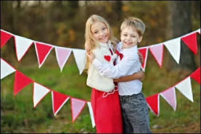 Dans le clip, il y a un enfant. C'est...