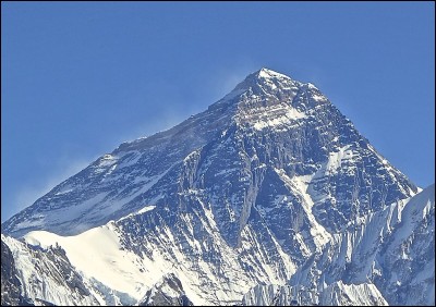 L'Everest est la plus haute montagne du monde.