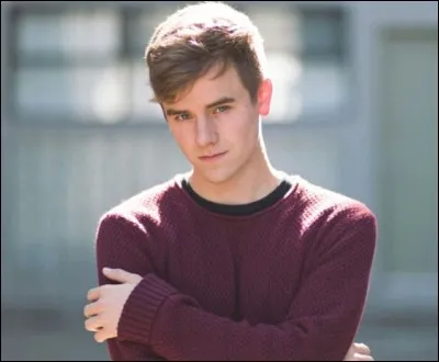 Quand Connor Franta a-t-il fait son coming out ?