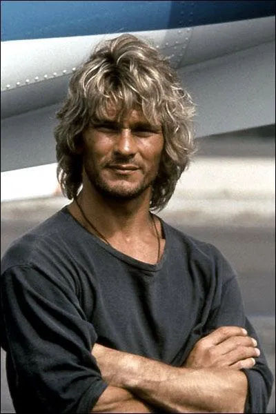 Dans quel film voit-on Patrick Swayse, blond et pas ras ? ( Petit hommage )