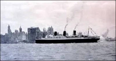 Qualifié de St-Bernard des mers, à cause de ses nombreux sauvetages, il assura 31 ans de loyaux services, devenant l'un des paquebots les plus prestigieux de la ''French Line''. 
Le plus gros (1927) navire construit depuis la Première Guerre mondiale, sa Transat prenait un jour de plus que celle du Mauretania, mais il compensait par son style et son modernisme : éclairage indirect et air climatisé