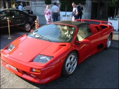 Quel est le type de cette Lamborghini ?
