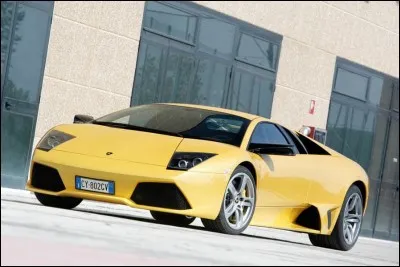 Quel est le modèle de cette Lamborghini ?