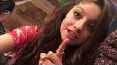 Qu'est Simón pour Luna ?