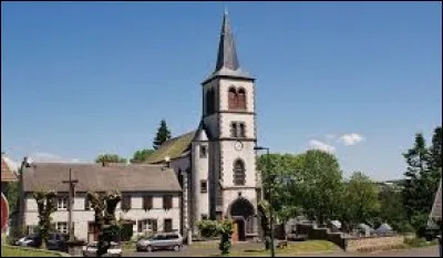 Commune Puydômoise, dans la région naturelle des Combrailles, Cisternes-la-Forêt se situe en région ...