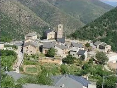Nous restons en Occitanie, avec une visite de Railleu. Petit village de 28 habitants, dans la région naturelle des Garrotxes, il se trouve dans le département ...