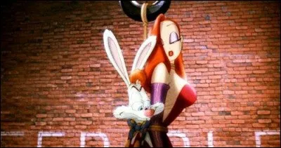 De quelle femme Roger Rabbit est-il follement amoureux ?