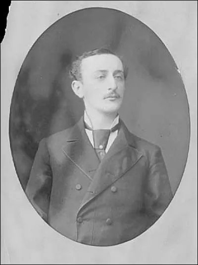 C'est une bière coréenne brassée dans l'Oriental Brewery.
En illustration : Le pionnier du gratte-ciel.