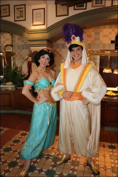 Dans quel restaurant peut-on déjeuner avec des princesses ?