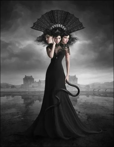 Grande magicienne de mon royaume, déesse de l'ombre et des morts. Qui est-elle ?