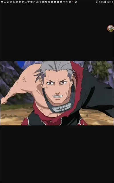 Qu'a comme arme Hidan ?