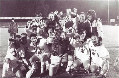 En 1995, Lorient termina en tête de son groupe en National 1. Bien que l'accession en D2 lui soit assurée, le club dut disputer une ''finale'' contre le vainqueur de l'autre groupe pour décerner le titre de champion de National 1. De quelle équipe s'agit-il ?