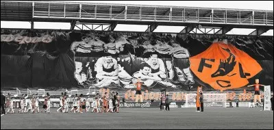La saison suivante, un nouveau groupe de supporters vit le jour. Il s'agit aujourd'hui du plus populaire et du plus important. Quel nom porte-t-il ?