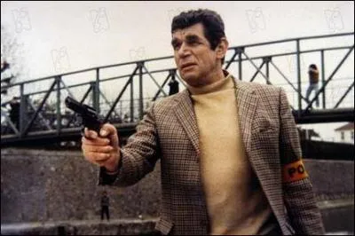 Dans la valise   c'est Michel ...