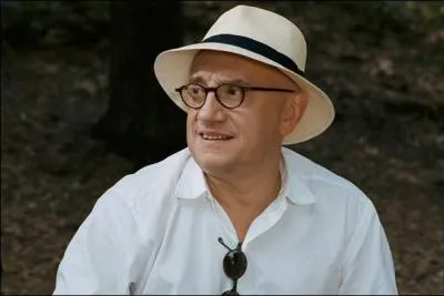 Jean Claude  Mr Hire  c'est Michel ...