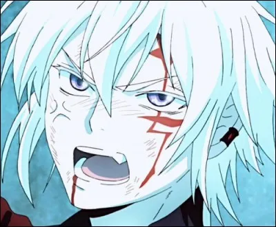 Il a été abandonné par ses parents biologiques. Comment s'appelle-t-il ?