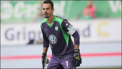 Après avoir passé 10 saisons en Bundesliga, Diego Benaglio était libre de tout contrat. Dans quel club le Suisse a-t-il signé cette année ?