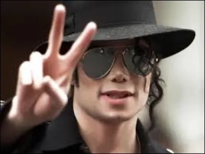 Que portait Fuze sur la tête lors de son live 12h 00 ?