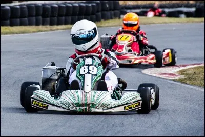 Elle adore le karting, il s'agit bien sûr de :