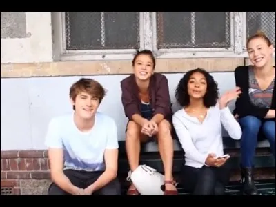 Pourquoi Yasmine et Flavie ne reconnaissent plus Salomé pendant la période où elles doivent passer le TPE ?