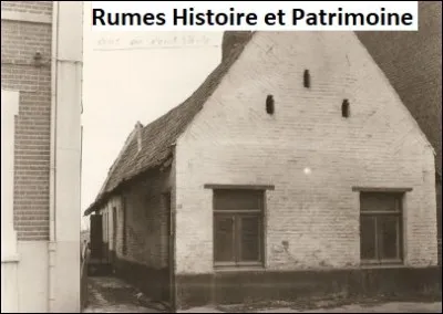 Où se situait cette petite bâtisse détruite dans les années 1980 ?