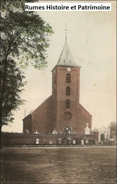 À quelle date l'église de Rumes fut-elle érigée sur l'emplacement de l'ancienne ?