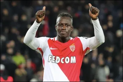 Plus gros transfert de l'histoire du football pour un défenseur, Benjamin Mendy a été transféré à/au... pour 57.5 millions d'euros.