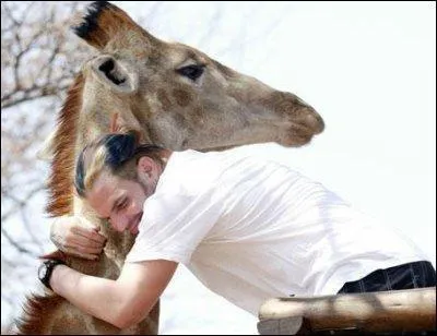 Quel superstar de la wwe a fait bannir Jeff Hardy?