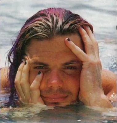 Quel poids fait Jeff Hardy?