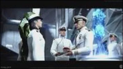 Que reçoit Johnson comme grade ?