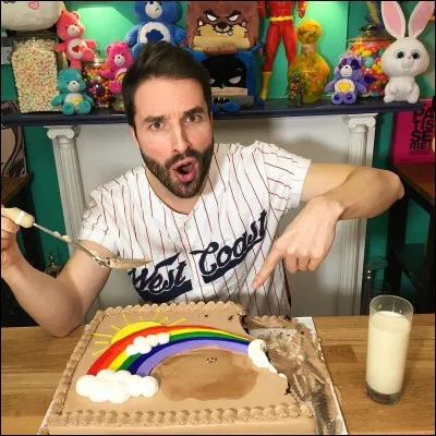 Quel est le nom de la chaîne youtube de son meilleur ami ?