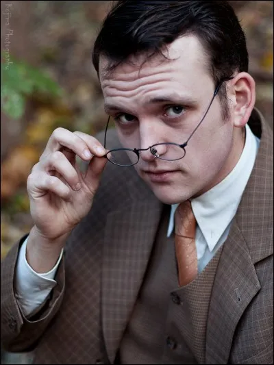 Qui rend visite à Dracula pour les affaires ?