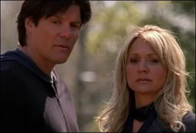 Quelle crasse Dan et Deb n'effectuent-ils pas l'un contre l'autre dans la saison 3 ?