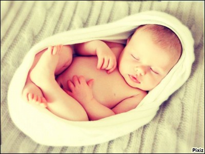 À la naissance, les bébés ne possèdent pas de rotules.