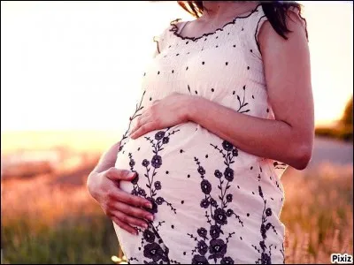 Lorsqu'il est dans le ventre de sa maman, le b&eacute;b&eacute; peut percevoir les battements de c�ur de cette derni&egrave;re.