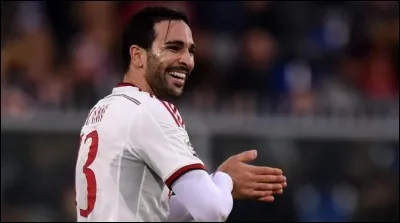 Après deux saisons au Séville FC, dans quel club est parti le défenseur international français Adil Rami cet été ?
