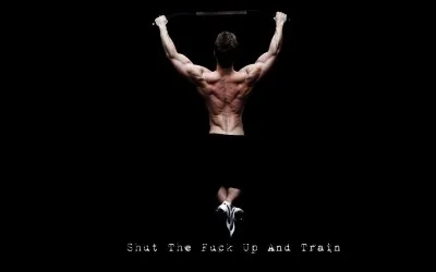 Les tractions pronations te font-elles travailler les triceps ?