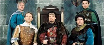 Avec quel chevalier Arthur mange-t-il à sa table mis à part Léodagan et Yvain ?