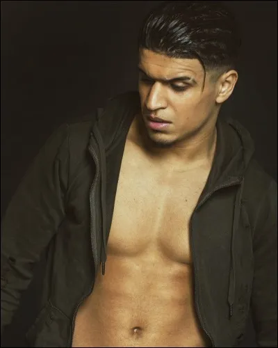 Grâce à qui s'est-il lancé dans le rap ?