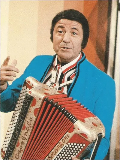 Cet accordéoniste s'appelle...